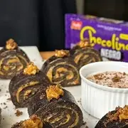 Sushi de chocotorta, una receta de Ailin Tokman.