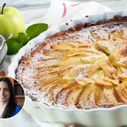 Torta invertida de manzana de Paulina Cocina.