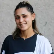 Agustina Gorzelany es la número 3 en Las Leonas; comparte el mismo número que portó su padre en la Guerra de Malvinas.