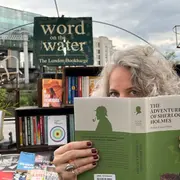 Una búsqueda con muchos hallazgos: pasear por Londres descubriendo librerías increíbles.