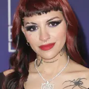 Foto de Cazzu en los Latin GRAMMY.