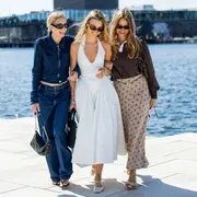 Mujeres en la semana de la moda de Copenhagen.