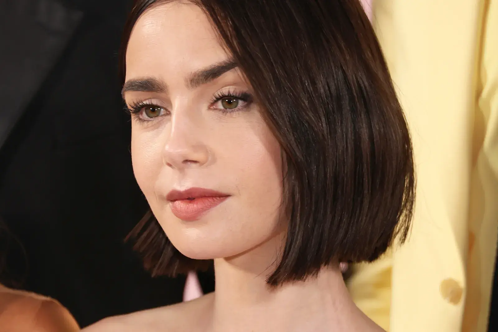 Foto de Lily Collins en la premiere de la cuarta temporada de Emily in Paris en Los Ángeles.