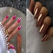 Dos fotos de manos con uñas cromadas.