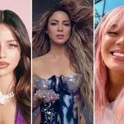 Foto de Emilia, Shakira y Karol G.