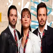 Foto promocional del regreso de Erreway, con Camila Bordonaba, Felipe Colombo y Benjamín Rojas.