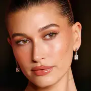 Hailey Bieber, otra de las que se sumó a esta propuesta