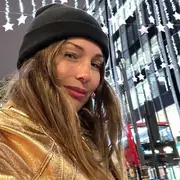 La modelo y conductora, Pampita Ardohain se encuentra de viaje por Europa recorriendo los distintos puntos turísticos y compartiendo las tendencias de moda que se verán en el 2025.