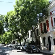 En la ciudad de Buenos Aires existe un lugar en donde uno puede soñar con estar dentro de una de las películas románticas más exitosas de la pantalla grande: Notting Hill