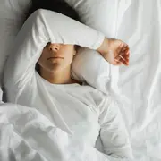 mujer que no puede dormir