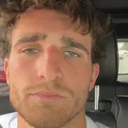 Valentin Yan compartió en sus redes sociales un video en el que se lo ve desplegando todo su talento en una nueva faceta