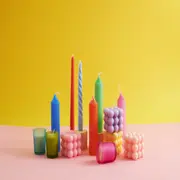 Velas de distintos colores