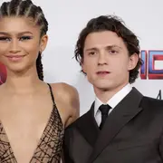 Los rumores indican que Zendaya y Tom Holland están comprometidos. Todos los detalles sobre el increíble anillo que el actor le regaló a la actriz.
