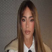 Tini Stoessel apostó por un look Old school glam y marcó tendencia