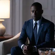 Sterling K. Brown interpreta a Agent Xavier Collins en Paradise.