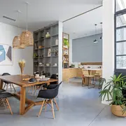 El cemento alisado apareció en las casas en los 90, con el auge de los lofts neoyorquinos.