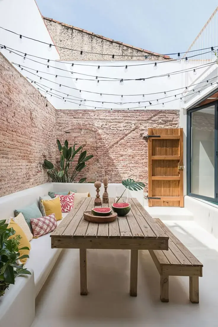 7 ideas simples para decorar patios chicos sin gastar de más - Ohlalá, image size:736x1104