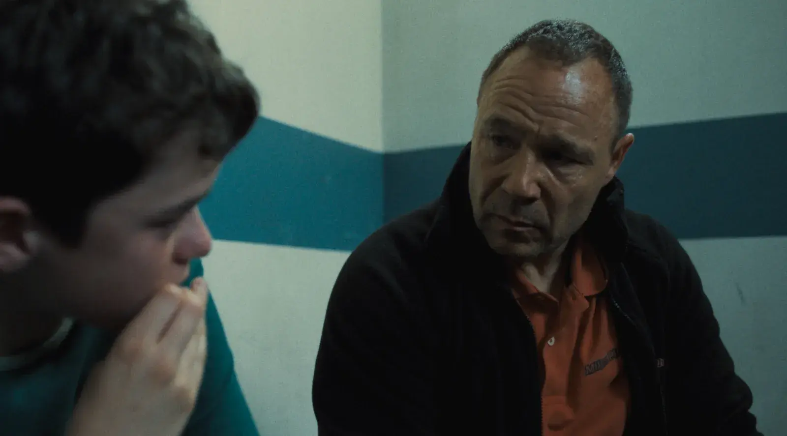 Escena de Adolescencia.