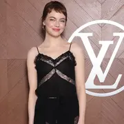 Emma Stone fue una de las celebrities que dijo presente en el desfile de Louis Vuitton