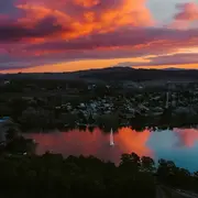 Tandil es una ciudad cercana a las Sierras de Tandil en el centro de Argentina.Tandil es una ciudad cercana a las Sierras de Tandil en el centro de Argentina.