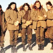 Las mujeres reconocidas como veteranas de la guerra de Malvinas recibieron una medalla oficial tardía