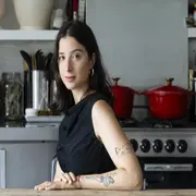 Los secretos de Olivia Saal, la creadora de Oli, el all day con más onda de Palermo