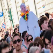 Tras la muerte del papa Francisco: reflexiones sobre la comunidad LGBTIQ+