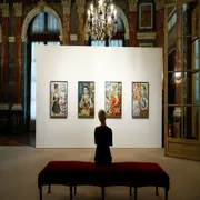 Obras contemporáneas en un entorno tradicional: Vecino expone en el Museo Nacional de Arte Decorativo.