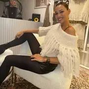 Pampita Ardohain lanzó una colección de ponchos en conjunto a Ceferina