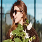 Juliana Awada enfrenta el frío con un abrigo tendencia