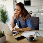 El teletrabajo provocó el auge de los ‘WFH Husband’