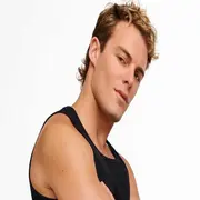 Pablo Turturiello es Eric en el musical "La Sirenita" de Disney