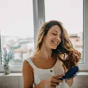 Nutrir vs. hidratar: la guía definitiva para entender qué necesita tu pelo