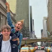 Romina Polnoroff y su hijo de 17 años en Nueva York