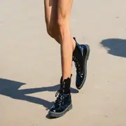 Los borcegos pasaron de moda: este es el calzado que se volvió viral este invierno 2025 