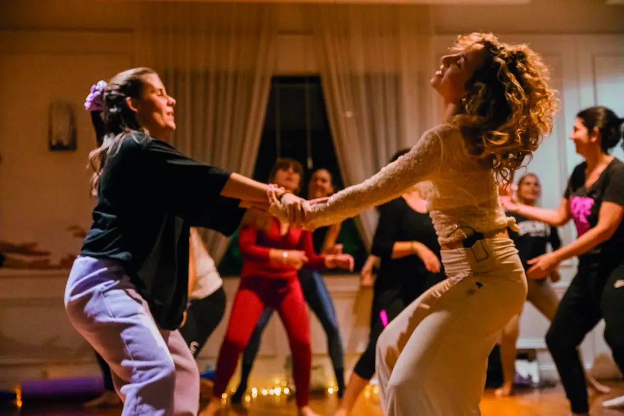 Bailar sana: el poder del movimiento como terapia