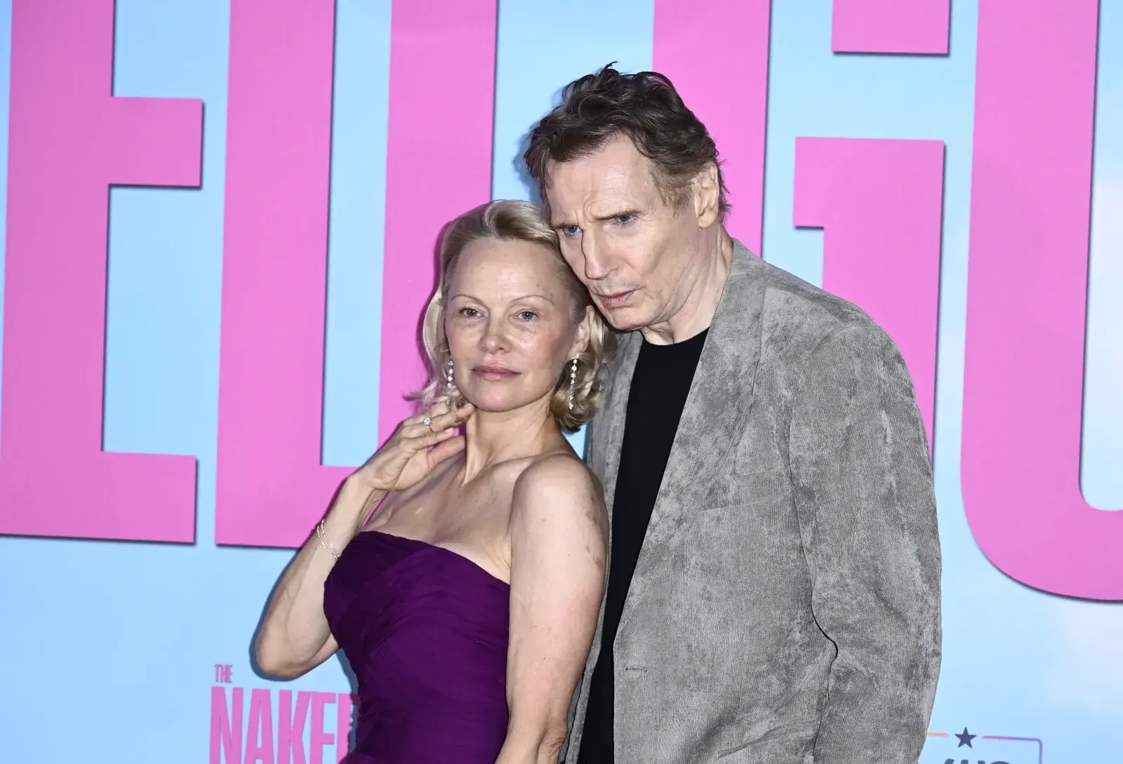 ¿Confirmado el romance entre Liam Neeson y Pamela Anderson?