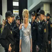 Cecilia Roth da vida a una de las cinco mujeres de Furia.