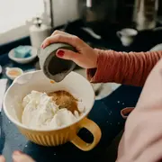 Postres en taza: 2 recetas con café fáciles, ricas y perfectas para el invierno