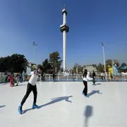 Vacaciones 2025: abrió el Parque de Invierno de Buenos Aires con pista de patinaje gratuita y actividades para todas las edades