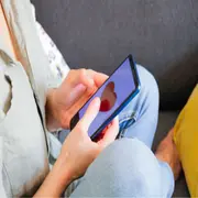 Foto de mujer en app de citas.