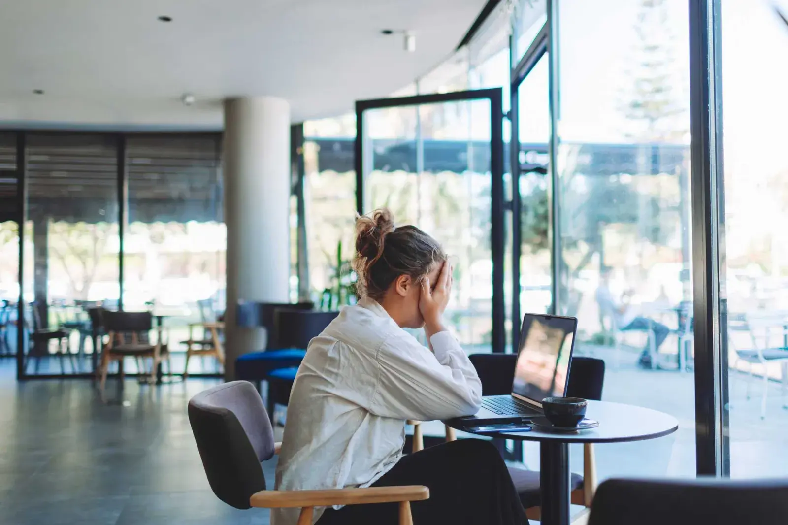 Los crying cafés son furor en Japón
