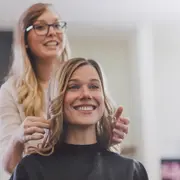 Tendencias de pelo 2026: todo lo que viene en cortes y colores, según un experto