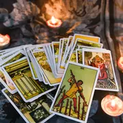 El tarot puede ayudarte a descubrir tus sombras.