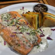 Receta de trucha argentina con mil hojas de vegetales