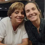 Andrea Casamento es la mujer en la realidad que interpreta Natalia Oreiro en la película "La mujer de la fila", de Benjamín Ávila.