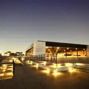 Este es el centro comercial más barato de la provincia de Buenos Aires.