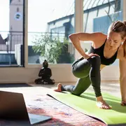 Adiós a las rutinas eternas: entrenamientos cortos que dan resultado.
