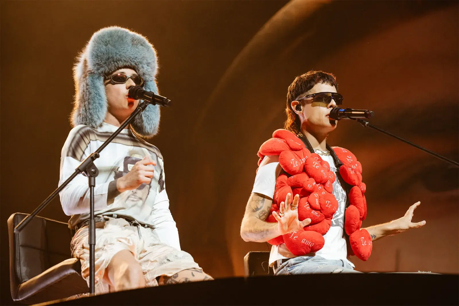 Foto de CA7RIEL & Paco Amoroso en el Movistar Arena.