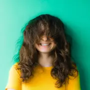 Frizz: los mejores consejos para mantener el pelo suave y sin volumen los días de humedad